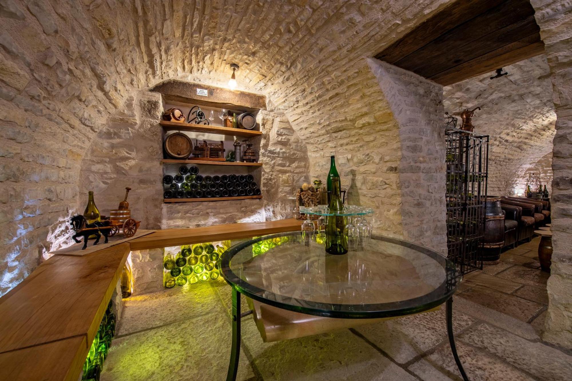 Hotel De La Beursaudiere Nitry エクステリア 写真